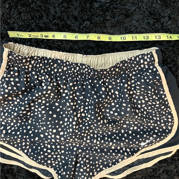 NIKE Dri-Fit Tempo Running Shorts NWOT - Picture 7 of 10